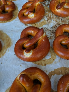 On Tap Kitchen Soft Pretzels (6 Pretzels)